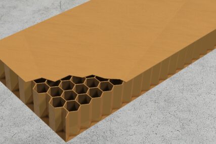 3D-Darstellung einer Wabenplatte mit oberer Deckschicht und innenliegender sechseckiger Wabenstruktur aus Papier für leichte und stabile Verpackungsplatten.